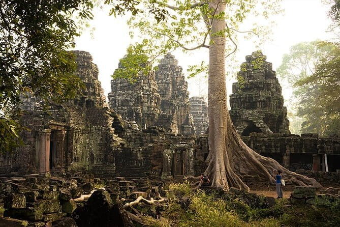1-Day Angkor Wat Cycling Tour: Scenic Bike Adventure in Siem Reap - Logistics that matter on a cycling day in Siem Reap