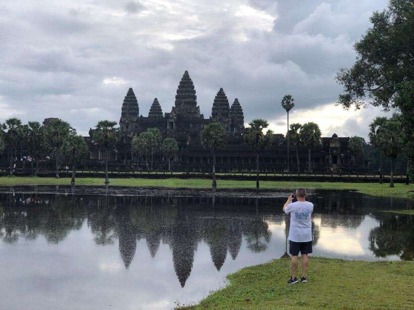 1-Day Angkor Wat Private Tour with Spanish Tour Guide. - 11:00 AM at Angkor Thom: South Gate, Churning of the Ocean, and the Bayon