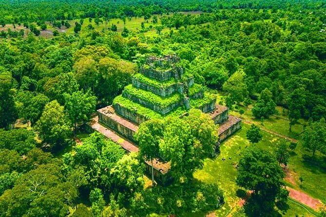 1 Day Beng Mealea ,Koh Ker Pyramid Temple and Peah Vihear Temple - A 5:00 am departure that sets the tone for the whole day