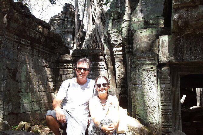 1-Day private Angkor Temple Tour by Tuk Tuk from Siem Reap - Phimeanakas and the Royal Palace enclosure: temple inside a palace world