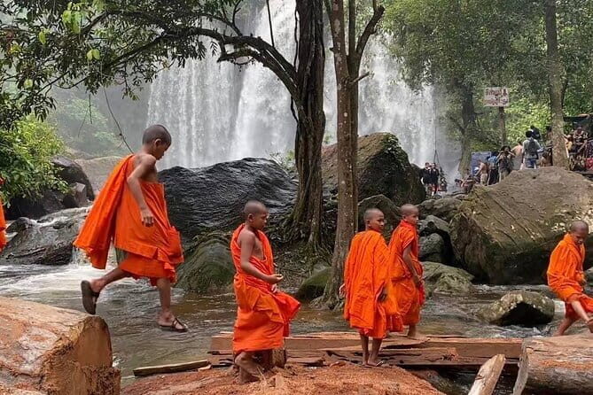 1 day special Tour: Angkor Wat,Bayon,Ta Prohm, Bantey srei and Beng Mealea - Beng Mealea: the jungle-ruin stop that changes the whole mood