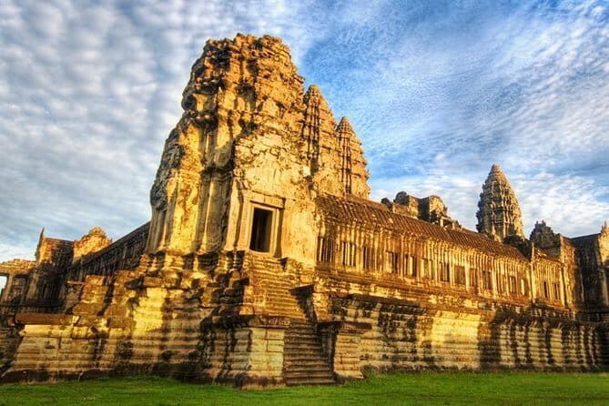 1 day special Tour: Angkor Wat,Bayon,Ta Prohm, Bantey srei and Beng Mealea - Ta Prohm: the shady path and the Tomb Raider-style roots