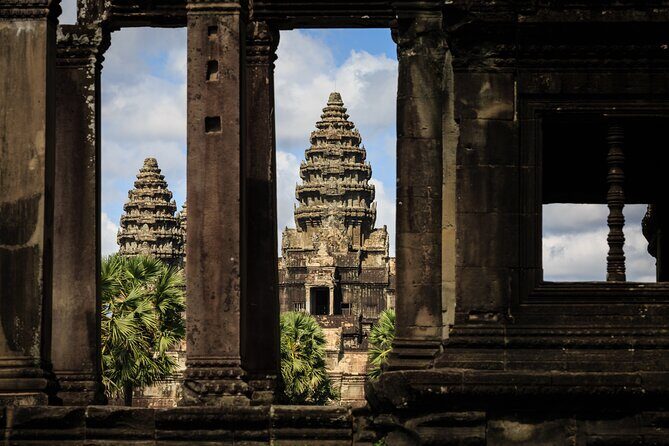 2-Day : Angkor Sunrise, Kompong Phluk Sunset & Banteay Srei Tour - Transport You’ll Actually Feel: Air-Conditioned Vehicle and Off-Road Jeep Days