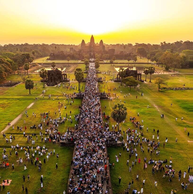 2-Day: Angkor Temple Treasures and Unique Floating Lifestyle - Day 2: Angkor Wat at a thoughtful pace plus Ta Som, Preah Khan, and Neak Pean