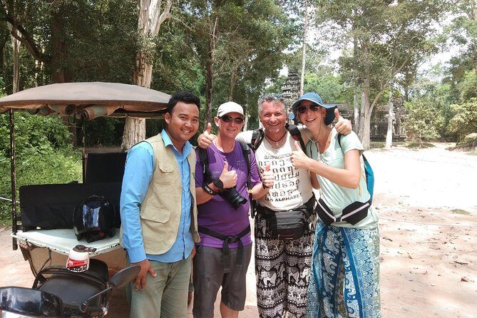 2-Day Angkor Wat Sunrise tour, Banteay Srei & Tonle Sap lake - The guide factor: why your day depends on who’s behind the steering wheel