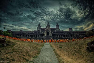 2-Day Angkor Wat With Small, Big Circuit & Banteay Srei Tour - Angkor Wat: start with the causeways, not just the photos