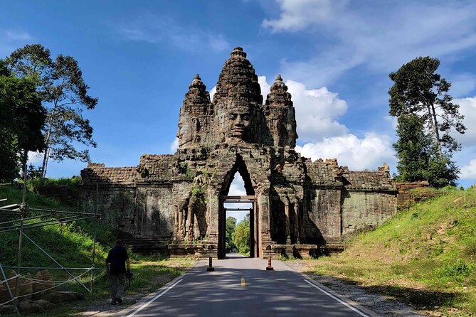 2-Day Phnom Penh to Siem Reap and Angkor Wat Temples - Price and Value: What $125 Really Buys (and What Adds Up)