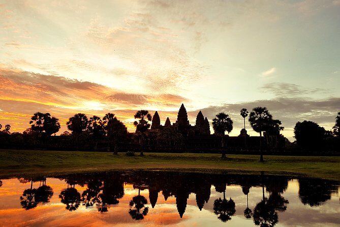 2 Day private tour: Small tour, Big tour, sunrise and sunset,floating village. - A 2-day private Angkor circuit that hits the essentials and still feels personal