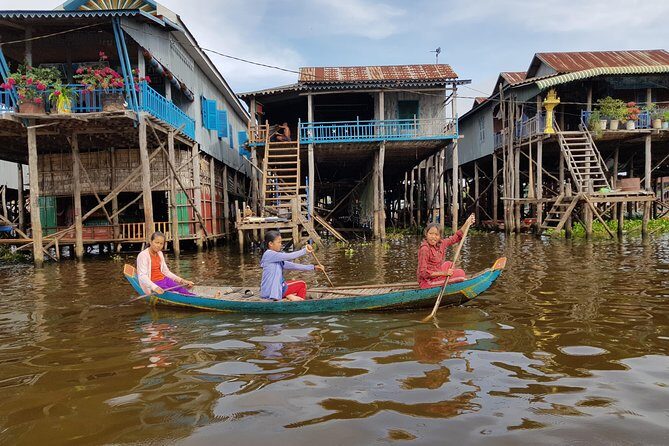 2 Day private tour: Small tour, Big tour, sunrise and sunset,floating village. - Day 1: Angkor Wat and the core temple sequence most people come for