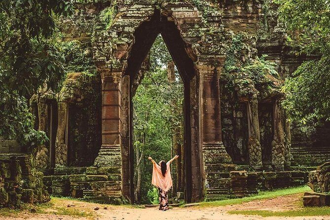2-Days Tour (The Best Historical of Khmer Empire) - Psar Chaa and Artisans Angkor: A More Human Side of Siem Reap