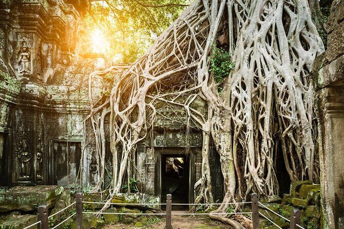 2days Explore Angkor wat Small Tour & Big Tour + Banteay Srei (Private tour) - Day 2: Preah Khan’s huge monastic complex and the water-themed Neak Pean