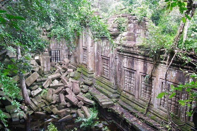 3 Day Angkor Wat Kulen Mountain Beng Mealea and Floating village - Beng Mealea and Kampong Phluk: Temples Reclaimed by Nature and Floating Village Life