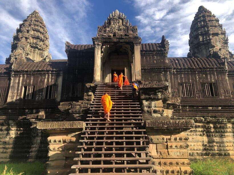 3-Day Exploring Angkor Wat & Siem Reap Highlights Tour. - Should you book this 3-day Angkor Wat and Siem Reap highlights tour?