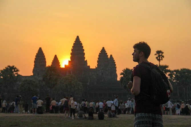 3-Days Discovery Of Angkor: Waterfalls,Floating Village and Banteay Srei temple - Day 2: Kulen Waterfalls (Seasonal), Kbal Spean Lingas, and the Compact Beauty of Banteay Srei