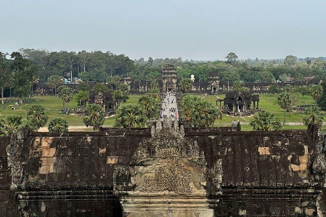 Angkor Wat 1-Day Tour by Private Car or Minivan - Choosing sunrise or sunset: how timing changes the whole day