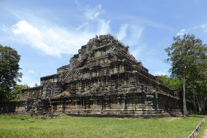 Angkor Wat Cycling Tour - Ta Prohm, Ta Nei, and Chau Say Tevoda: Temples Lost in the Jungle