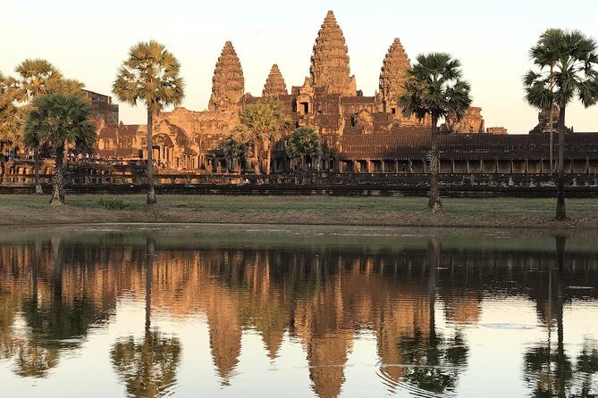 Angkor Wat & Floating Village 3-Day Private Tour - Angkor Thom and the Victory Gate: Faces, Terraces, and Layout Clues