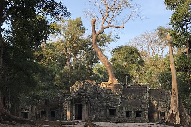 Angkor Wat & Floating Village 3-Day Private Tour - Kbal Spean Trek: One Thousand Linga and the Importance of Moderate Fitness