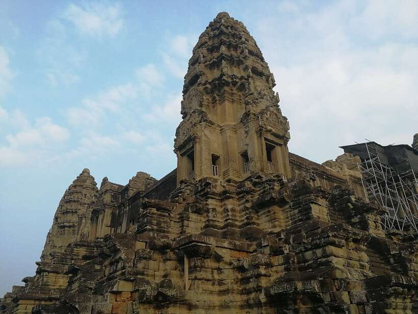Angkor Wat Full-Day Private Tour with Sunrise - Quick hits before you go