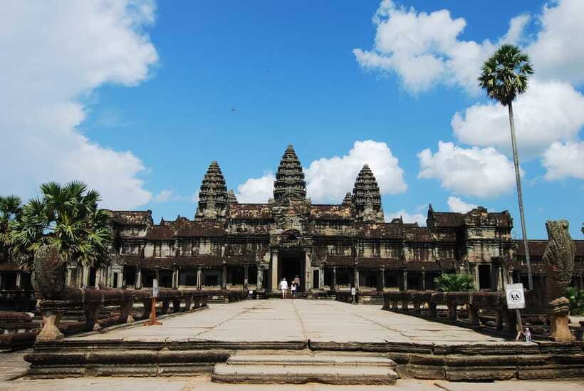 Angkor Wat Full-Day Private Tour with Sunrise - Angkor Thom Complex: When “Big” Turns Into Specific