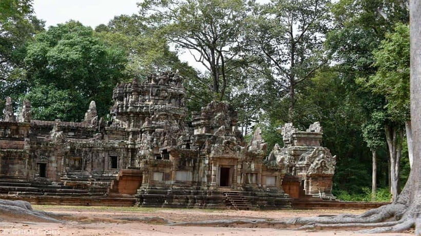 Angkor Wat Guided Sunrise Tour - Angkor Thom: South Gate Faces, Bayon’s Smiling Towers, and Key Terraces