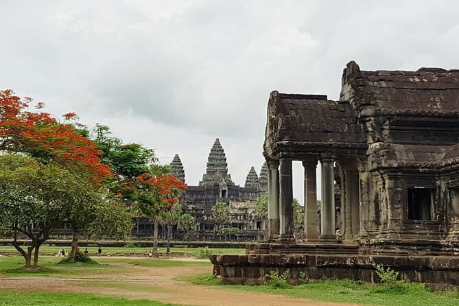 Angkor Wat Guided Tour - Angkor Thom and Bayon Gate: The Place With the Faces