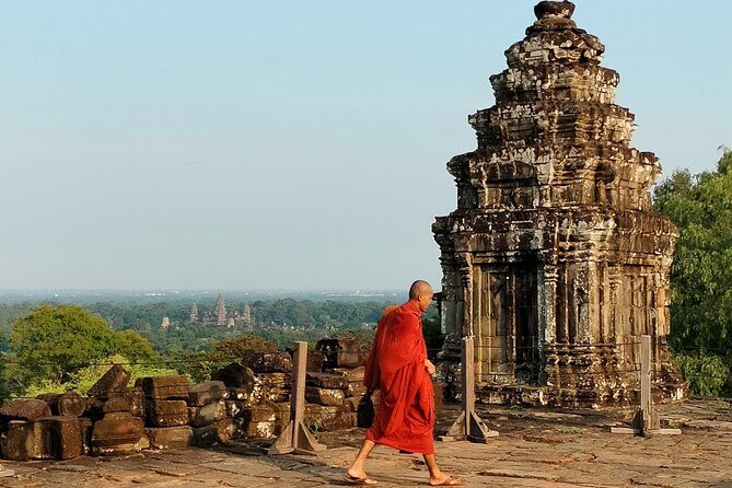 Angkor Wat Hidden Gems Sunset Symphony In Small Group Shared Tour - Meeting time and the rhythm of an 8:30 am start