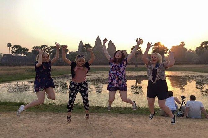 Angkor Wat highlight Tour From Sunrise -Small Group - What the tour includes (and why it matters on a long temple day)