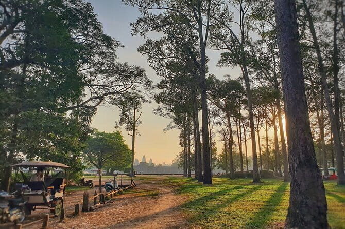 Angkor Wat Private Tours - South Gate of Angkor Thom: your visual entry point