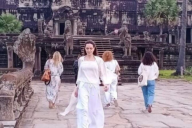 Angkor Wat Shared Tours from Siem Reap Angkor Airport (SAI) - Stop 2: Angkor Wat—big scale, best views, and the ticket handoff