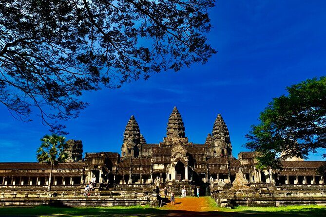 Angkor Wat Small Circuit & Sunset Tour - First Stop: Angkor Wat Without the Sunrise Rush