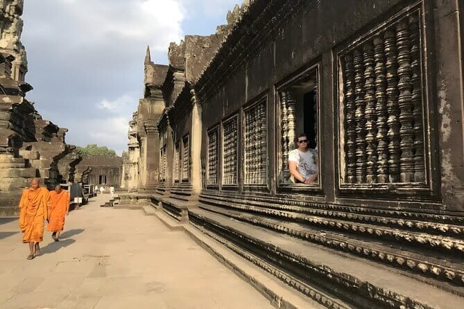 Angkor Wat & Small Tour with Bonteay Srei Temples - The private format: fewer headaches, better temple time