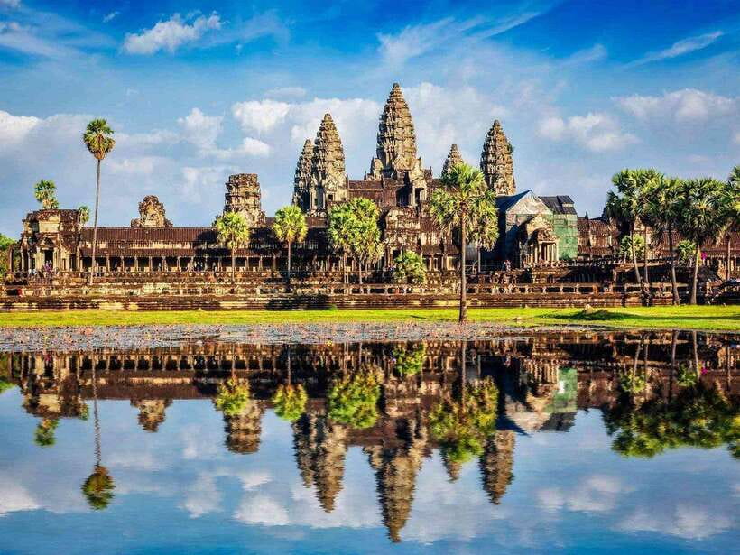Angkor Wat Small Tour With Private Tuk Tuk - Temple Pass Timing: The One Cost Not Included