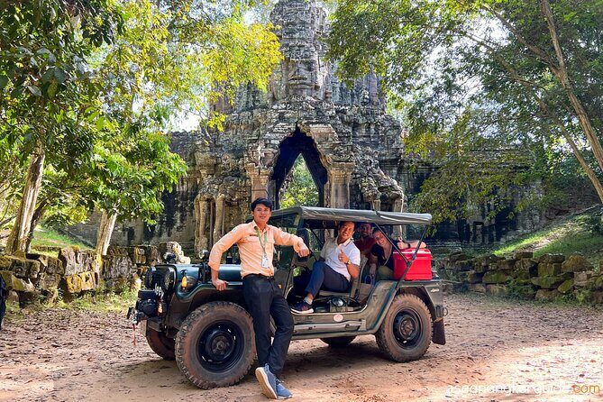 Angkor Wat Sunrise and Market Tour by Jeep - Angkor Thom Highlights: Bayon, Baphuon, Phimeanakas, and the Ghost Gate