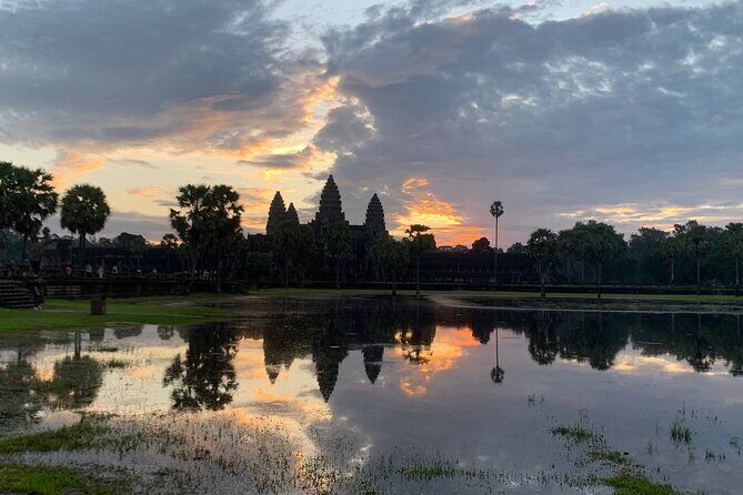Angkor Wat Sunrise and Tonle Sap Cruise Sunset Tour - A Full-Day Circuit: Angkor Wat to Tonle Sap in One Shot