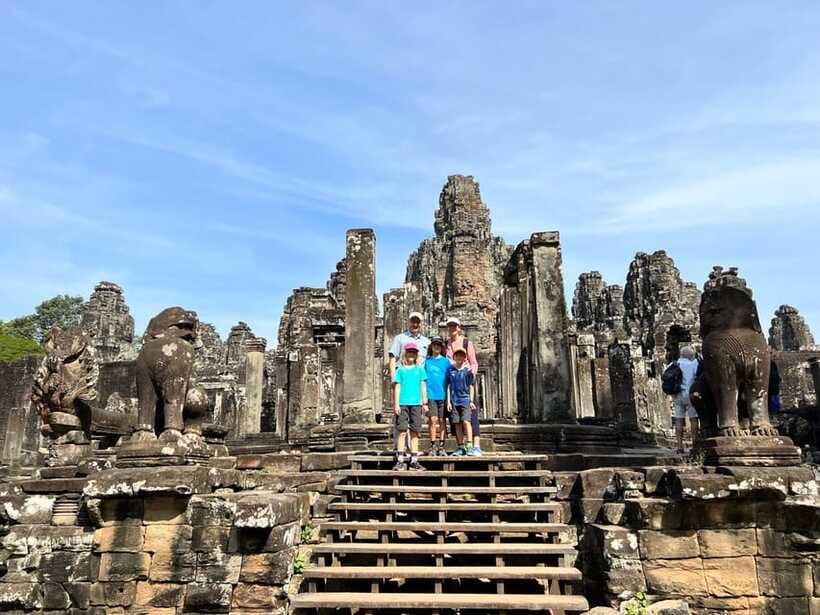 Angkor Wat Sunrise Bike Tour With Lunch Included - Lunch at Srah Srang reservoir: fueling up in a calmer pocket