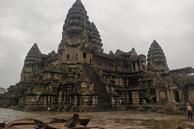 Angkor Wat Sunrise Experience – Ultimate 1-Day Guided Temple Tour - Ta Prohm: Tomb Raider roots, with time to see details
