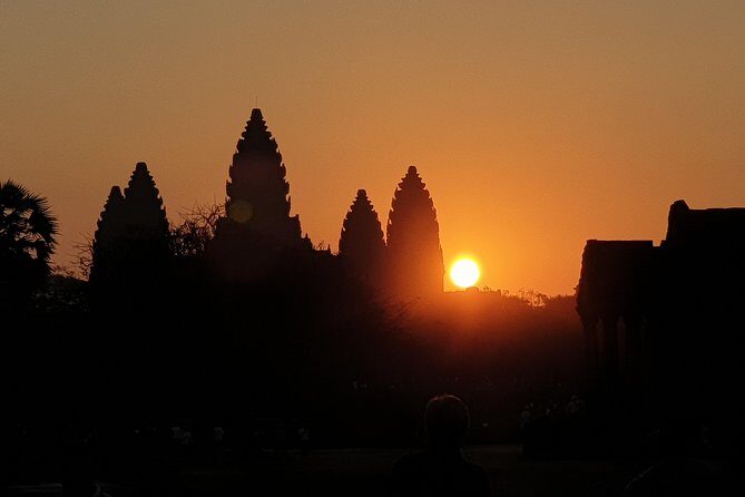 Angkor Wat Sunrise Private Full Day Tour - Angkor Wat sunrise: photo-ready viewpoints and stone-story context