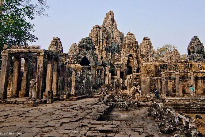 Angkor Wat Sunset Tour - Phnom Bakheng Sunset: When the Day Becomes Worth Waiting For