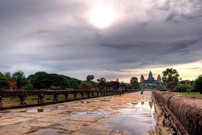 Angkor Wat Sunset Tour - Price, What You Actually Get, and Budget Reality