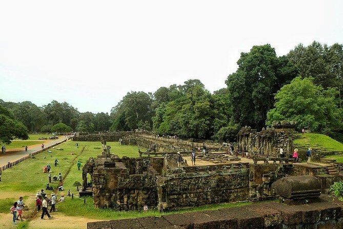 Angkor Wat Sunset TUK TUK Tour - Temple clothing rules: the fastest way to ruin your day