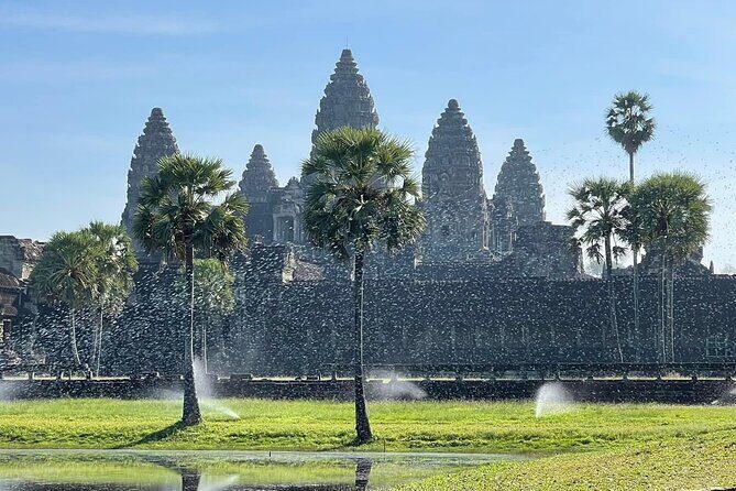 Angkor Wat Temples & Kulen Elephant Forest Day Tour - Angkor Wat to Bayon: a tight circuit with built-in context