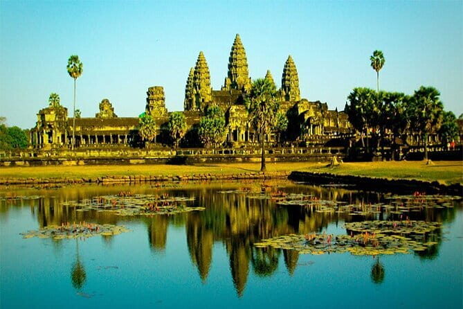 Angkor Wat Tour deutsch - Sonnenaufgang | Private Führung - Your sunrise spot at Angkor Wat: photos, timing, and the guide’s job