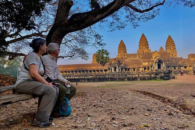 Angkor Wat Tour, Explore The Main Temples With Tour Guide - Angkor Wat: What You Notice When You Have a Guide