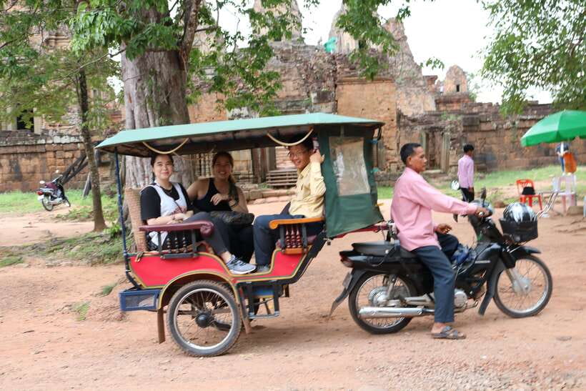 Angkor Wat: Tuk Tuk and Walking Tour - Entering Angkor With a Tuk Tuk Ride From Your Hotel