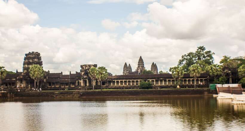 Angkor Wat: Tuk Tuk and Walking Tour - Lunch Break: A Needed Pause, But Not Included