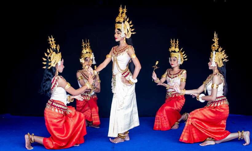 Apsara Dance Show with Dinner by Tuk-Tuk Roundtrip Transfer - Five nightly dances: what each one is actually about
