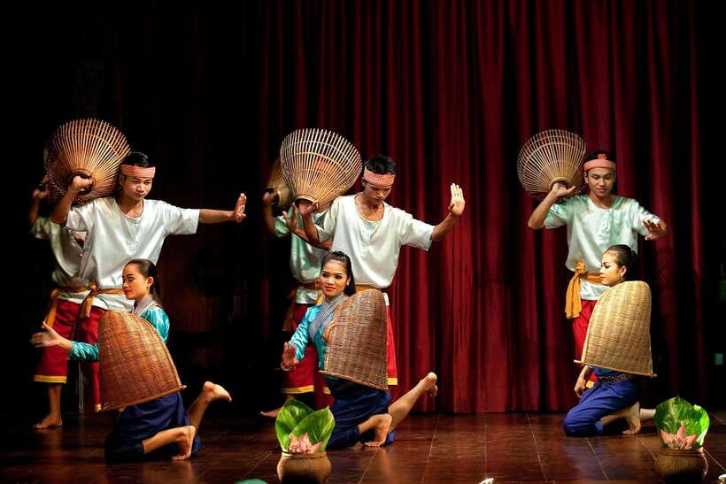 Apsara Performance include Dinner & hotel pick up - Why the Apsara show + dinner combo makes sense in Siem Reap