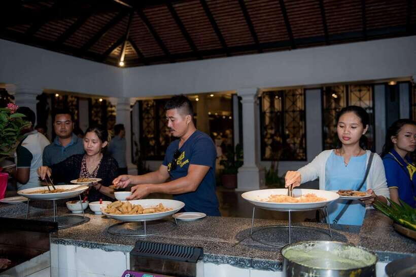 Apsara Traditional Dances & Local Buffet with Tuk-Tuk Ride - How the 2.5 Hours Really Works for Your Evening
