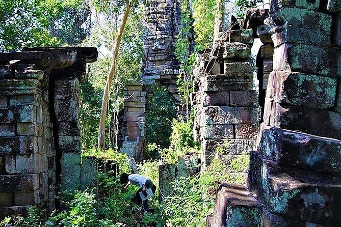Banteay Chhmar Temple & Silk Farm Private Day Trip from Siem Reap - What to bring (so the day feels easy)